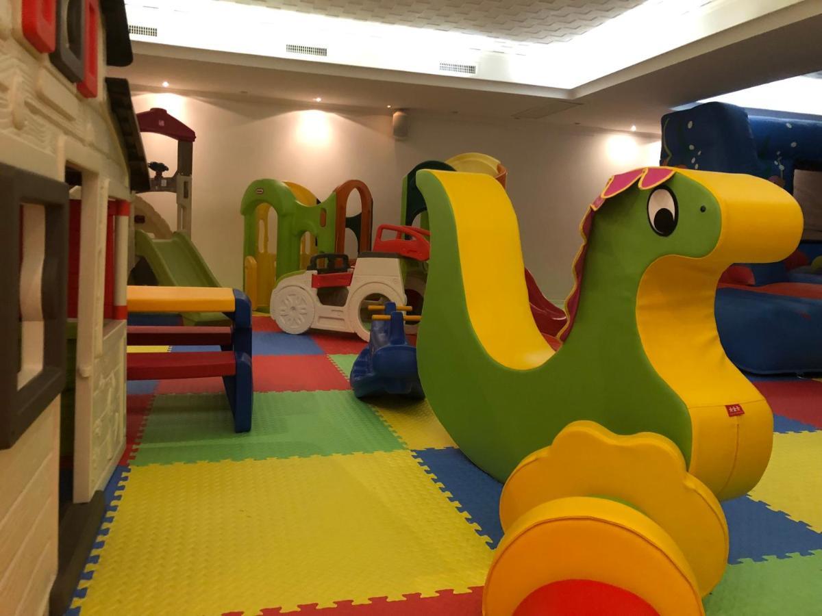 Hotel Mediterraneo Club Benessere Bellaria-Igea Marina Esterno foto